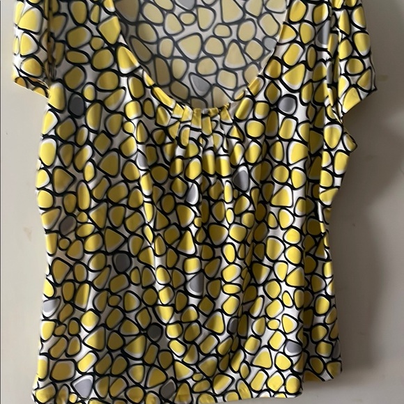 Yellow and Black Patterned Women's Top - Picture 5 of 6